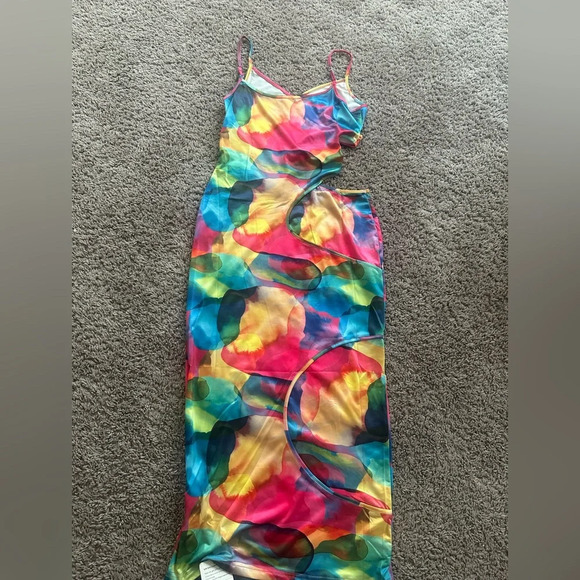 Brand new cute midi dress. - Picture 1 of 3